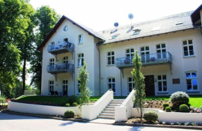 Schloss zu Hohen Niendorf - Ferienwohnung 13